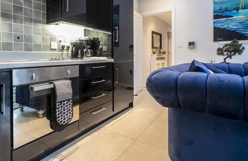 Cathedral Quarter Apartamento | Pass the Keys | Luxury Living Cathedral Quarter Cafes Bars