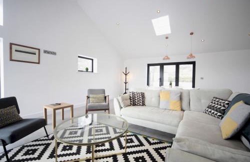 Bodorgan Casa | Pass the Keys Luxury Property with Stunning View