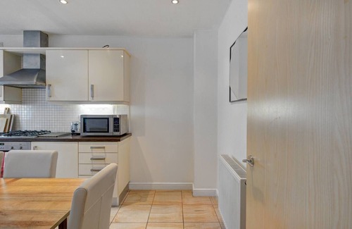 Wythenshawe Casa | Pass the Keys | Modern Townhouse With 3 Bathrooms