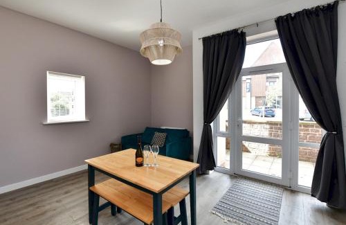 Old St Mellons Apartamento | Pass the Keys Modern 1-Bed w Free Parking Peaceful Cardiff Stay
