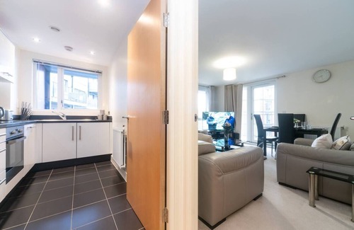 Whittington Apartamento | Pass the Keys | Modern 2 bedroom and 2 Bath Apartment in London