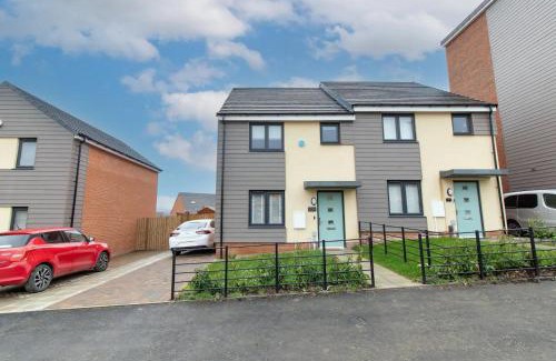 Newcastle-upon-Tyne Casa | Pass the Keys Modern comfortable House