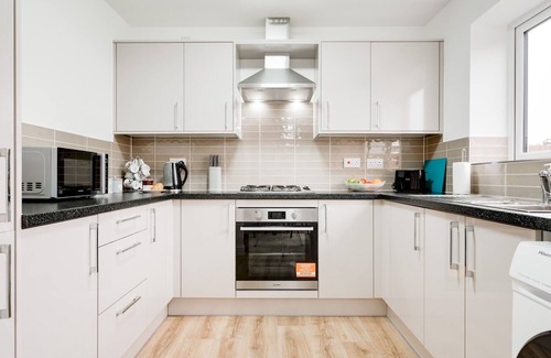 Kirkby Casa | Pass the Keys | Modern and Cozy Kirkby Retreat Parking Sleeps 5