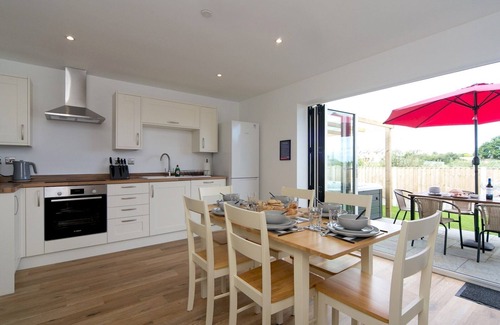 Brynteg Casa | Pass the Keys | Modern Home with Hot Tub