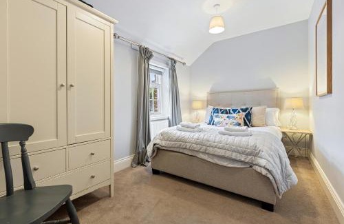 York Casa | Pass the Keys No. 4 - Oak Tree Cottage