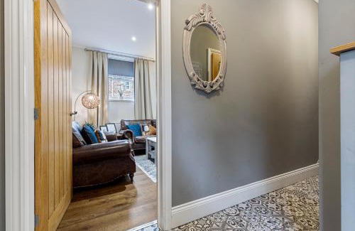 York Casa | Pass the Keys No. 5 - Chestnut Cottage