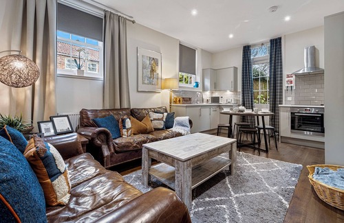 York Casa | Pass the Keys | No. 5 - Chestnut Cottage