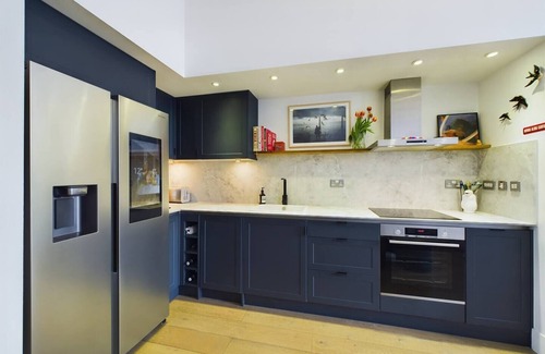 Homerton Apartamento | Pass the Keys | Perfectly Located Apartment