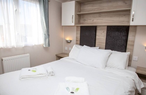 Minster on Sea Casa | Pass the Keys | Sheerness Holiday Caravan for 6