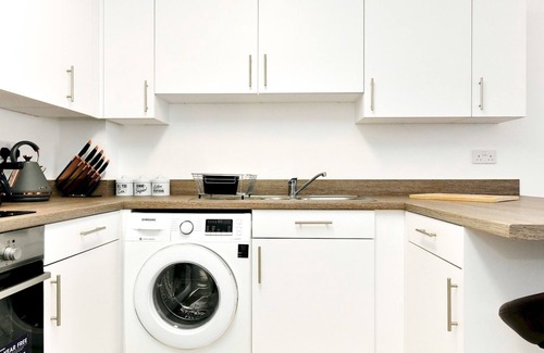 Whitchurch Apartamento | Pass the Keys | Sleek 1 Bed Apartment w Parking