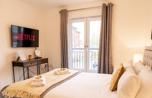 Wirral Casa | Pass the Keys | Spacious family home Sleeps 7 Upton Wirral