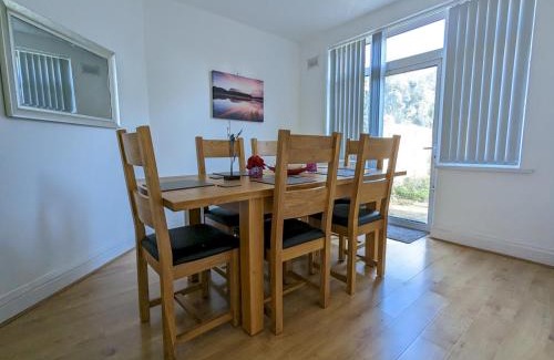 Seisdon Casa | Pass the Keys Spacious Comfortable 3 Bedroom House