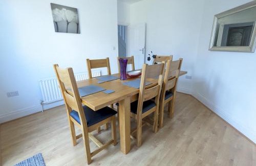 Seisdon Casa | Pass the Keys Spacious Comfortable 3 Bedroom House