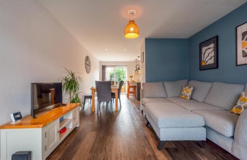 Stafford Casa | Pass the Keys Spacious Stylish 3BR Stafford – Ideal Getaway