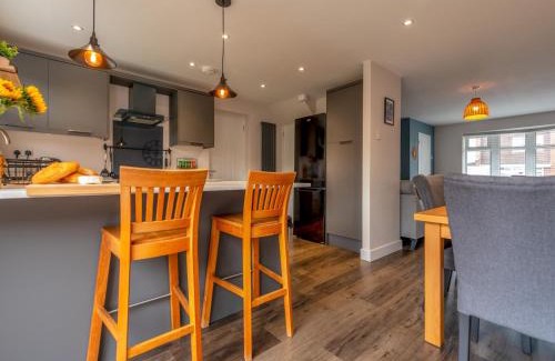 Stafford Casa | Pass the Keys Spacious Stylish 3BR Stafford – Ideal Getaway