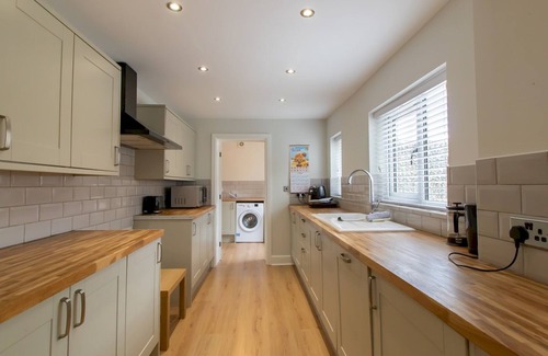 West Auckland Casa | Pass the Keys | Stylish 3Bed Cottage in West Auckland | 2 Bath