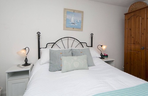 Malltraeth Casa | Pass the Keys | Stone built Cosy Cottage