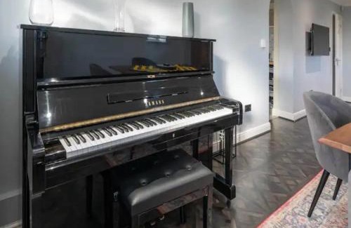 Rickmansworth Casa | Pass the Keys Stylish Modern 3 bed house with Parking