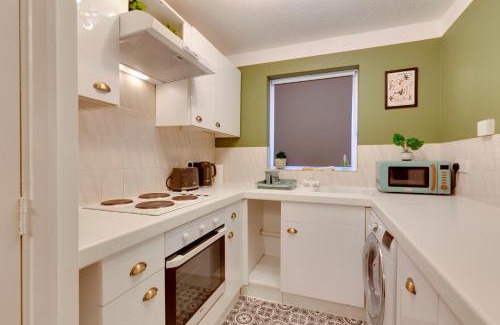 Cherry Hinton Apartamento | Pass the Keys Stylish and modern studio flat Free parking