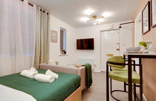 Cherry Hinton Apartamento | Pass the Keys Stylish and modern studio flat Free parking
