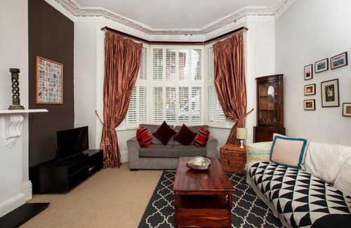 Ealing Broadway Apartamento | Pass the Keys Stylish Garden Apartment with Free Parking in Ealing