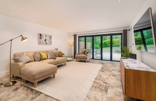 Welwyn Apartamento | Pass the Keys | Stylish Modern Spacious 2 bed flat Sleeps 4