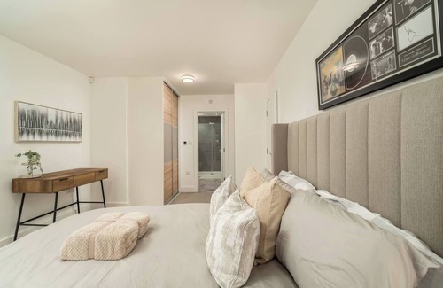 Welwyn Apartamento | Pass the Keys | Stylish Modern Spacious 2 bed flat Sleeps 4