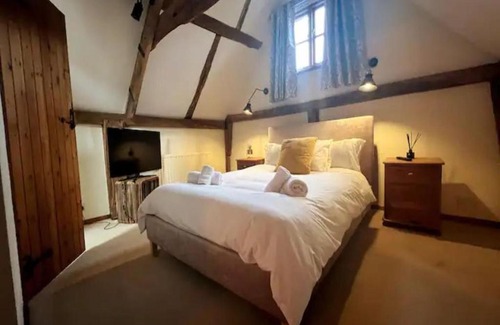 Abbess Roding Casa | Pass the Keys The Granary the perfect Country Cottage all year