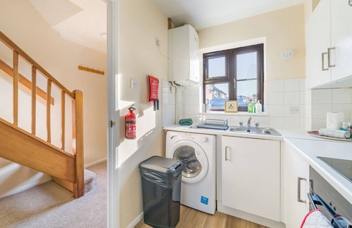 Hersham Casa | Pass the Keys | The Perfect Surrey Hersham Hideaway - 1 Bed Home with study and garden