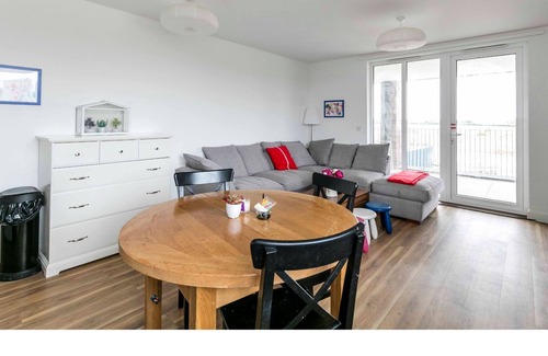 Trumpington Apartamento | Pass the Keys | ★TRENDY SUNLIT 2BR Cambridge Home /FREE PARKING ★