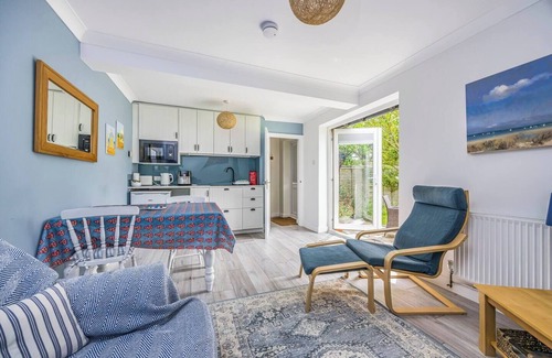 West Wittering Casa | Pass the Keys | Walk to West Wittering Beach