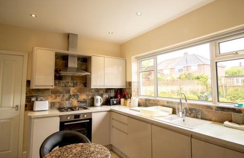 North Shields Casa | Pass the Keys Welcoming Family Home