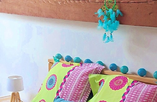 Calmont Cama Y Desayuno | Pastel: furnished room between Toulouse and Carcassonne