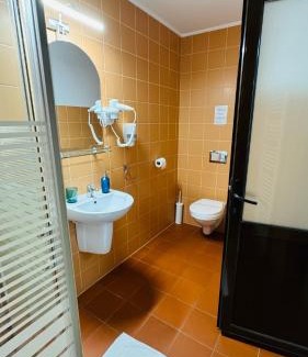 Bughea de Sus Casa | Pastravaria Bratioara