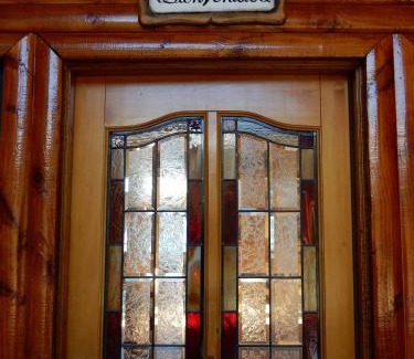 Puerto Cristal Cabina | Patagonia Acres Lodge