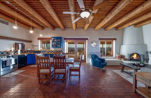 Rio Rico Casa | Patagonia Lake Area / 3 BR / Serenity / Mountains