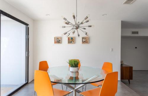 Camelback East Casa | Patina Rosa - Iconic Design Pool and B-Ball Court