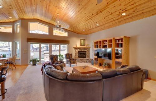 Sierra Pines Casa | Patio and Forest View Peaceful Show Low Home