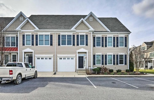 Rehoboth Beach Casa | Patio and Pool Access Rehoboth Beach Retreat