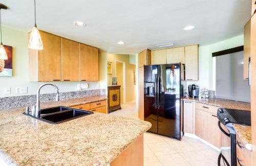 Palm Desert Apartamento | Patio and Resort Amenities Palm Desert Escape