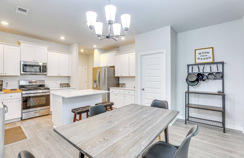 Moncks Corner Casa | Patio & Backyard: Spacious Home in Moncks Corner