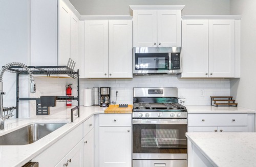 Moncks Corner Casa | Patio & Backyard: Spacious Home in Moncks Corner