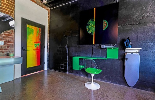 Sparta Casa | Patio & Grill | Pool Table | 100" TV | Workspaces