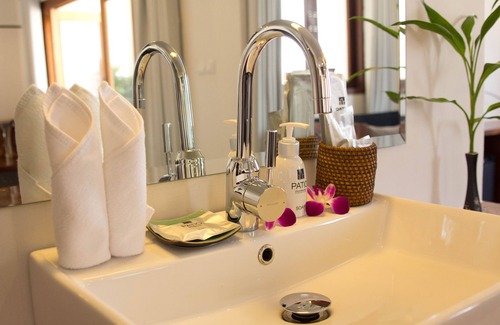 Chamkar Mon Hotel | Patio Hotel & Urban Resort