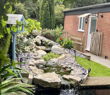 King's Lynn Apartamento | Patio lodge with forest access close to beaches