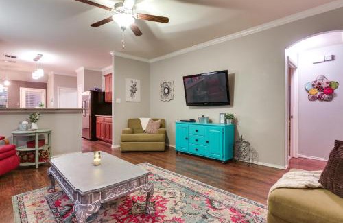 Denton County Casa | Patio, Pergola and Pool Access Aubrey Retreat!
