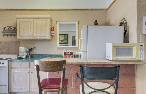 Lake Whitney Apartamento | Patio & Trail Access: Lake Whitney Studio!