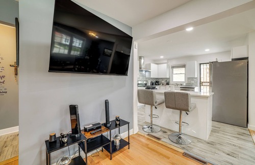 South Holland Casa | Patio & Yard: Quiet Home in Chicago Area