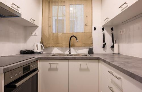 Karpenisi Apartamento | Patision cinema apartment