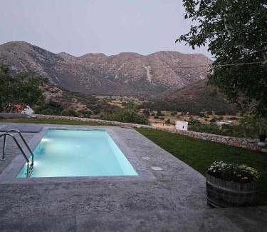 Askifou Casa | Patriko-Cozy villa on the foot of the mountains